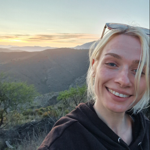 Lizzie  L. profile photo