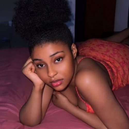 Evalyne l. profile photo