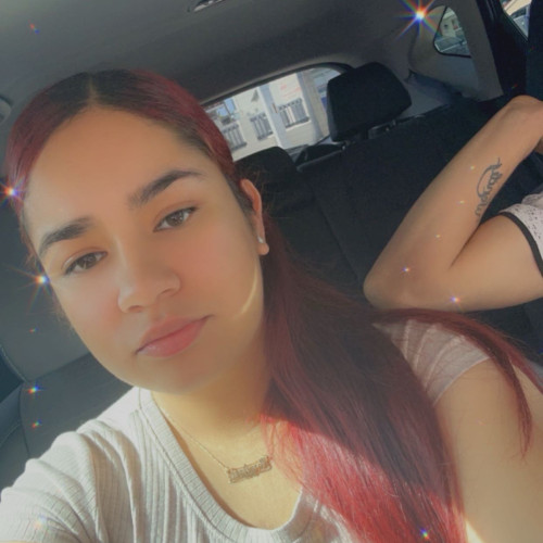 merylianis M. profile photo