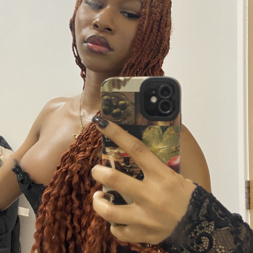 shar r. profile photo