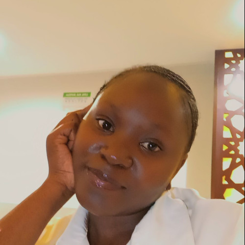 lyne l. profile photo