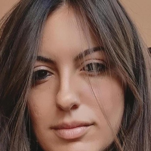 Manuela  L.