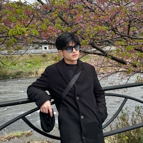 Dequin I. profile photo
