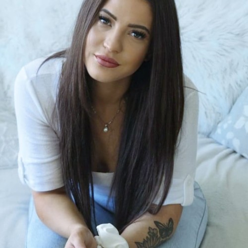 Monique a.