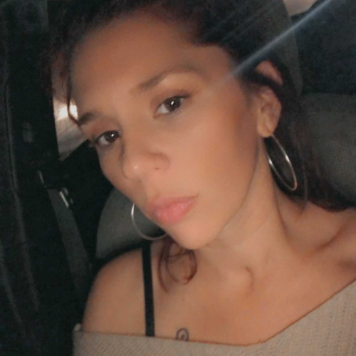 Madam Dilligaf 💋. profile photo