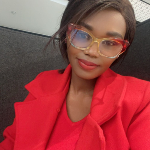 Tee R. profile photo