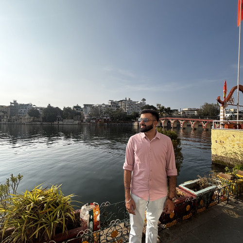 Aabhash D. profile photo