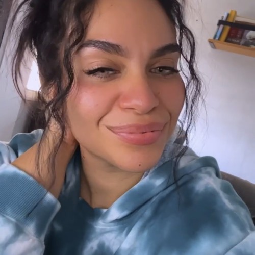 Nicole O.