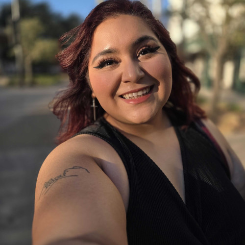 Itza V. profile photo