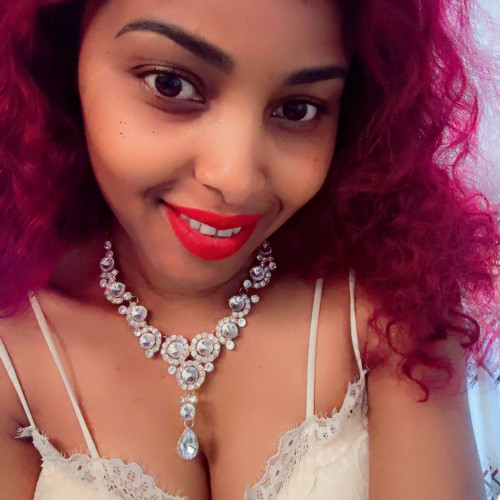 Miss  E. profile photo