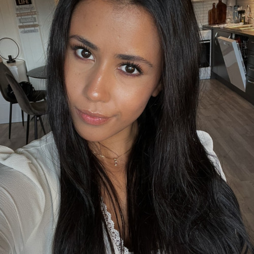 Juli B.