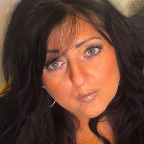 Tracey L.