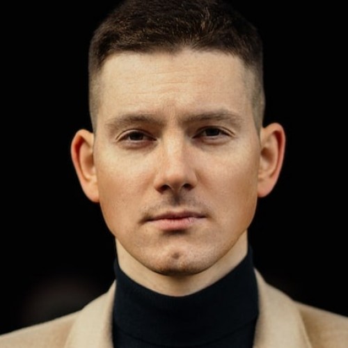 Luca V.