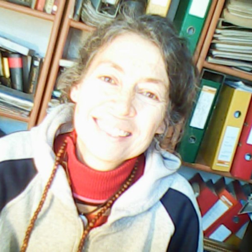 Leni L. profile photo