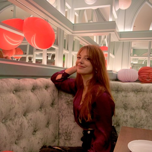 Sara T.