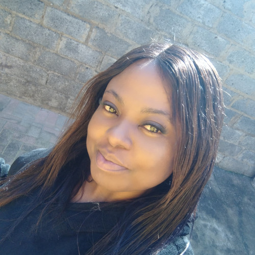 Noni C M. profile photo