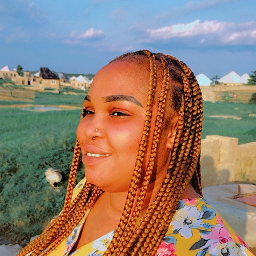 Victoria  L. profile photo