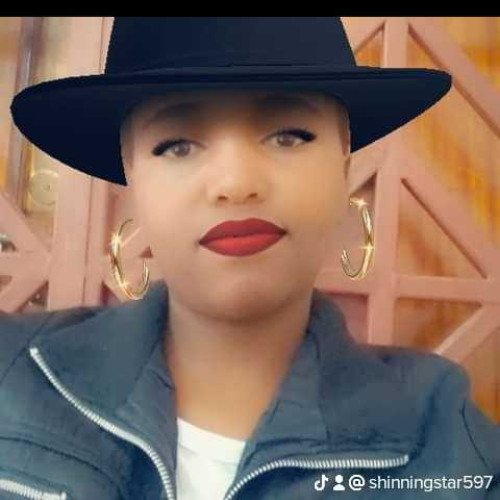 pixie l. profile photo
