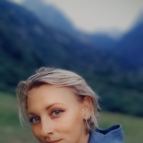 Silvia V.