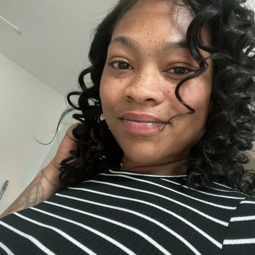 Dee B. profile photo