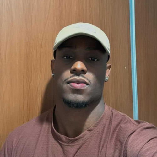 Naira b. profile photo