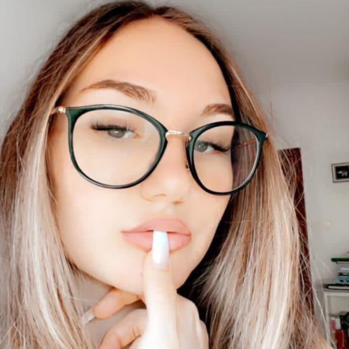Stephanie  R. profile photo