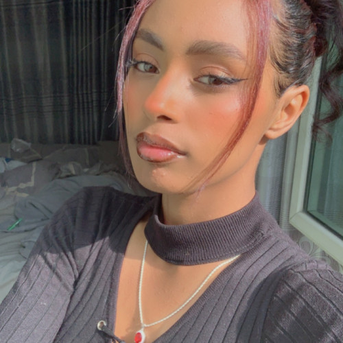 Selina S. profile photo