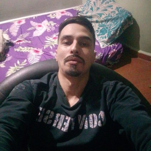 Younes L. profile photo