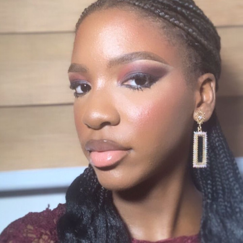 oliveth v. profile photo