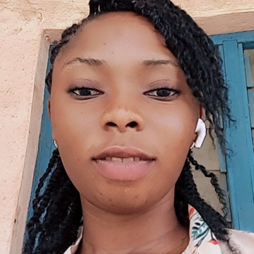 Esther  L. profile photo