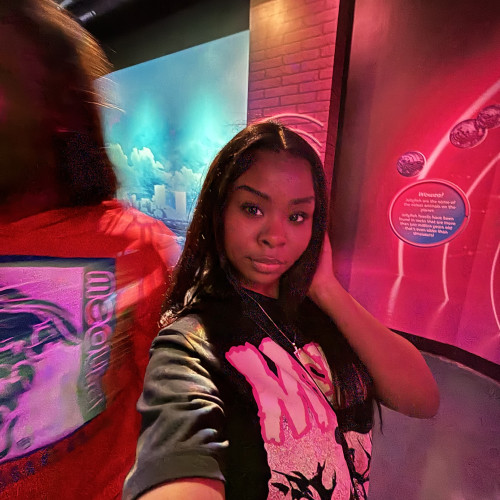 Shania J.