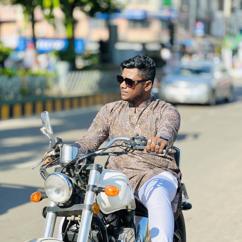 M Y A T. profile photo