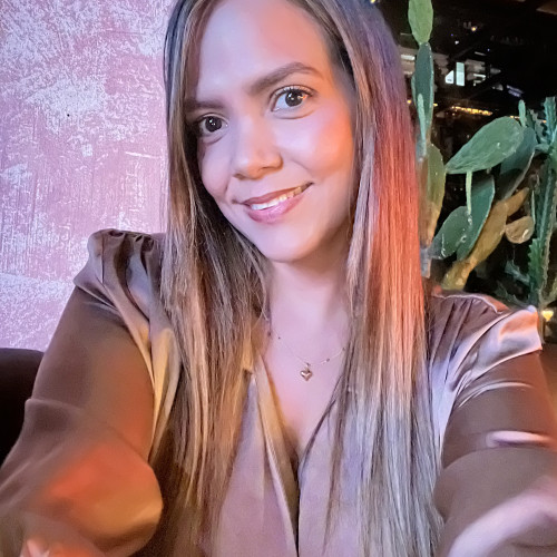  Alejandra M. profile photo