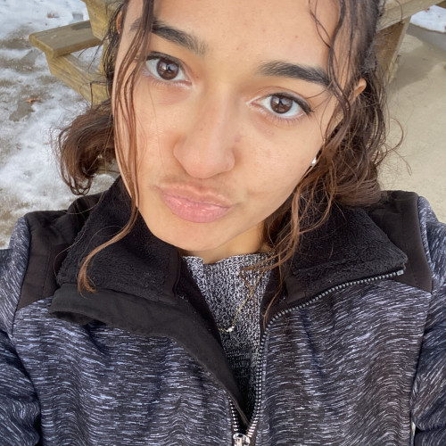 Elvie V. profile photo