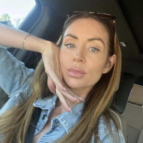Jonelle  G.