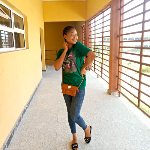 Nini S. profile photo