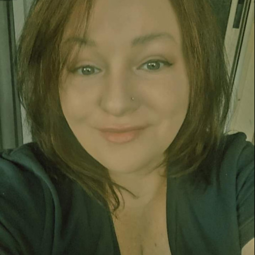 Gloria L.