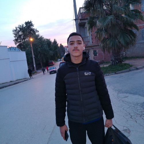 Islem M. profile photo