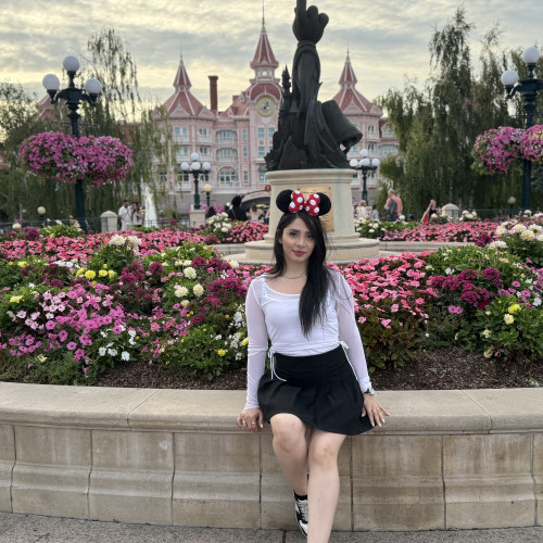 Paria K. profile photo