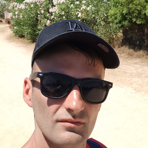 Ruxheri M. profile photo