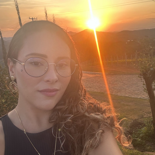 JULIANA G.
