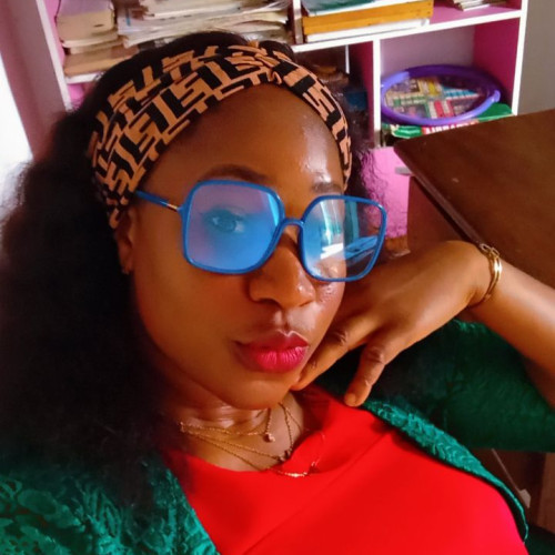 Esther O. profile photo