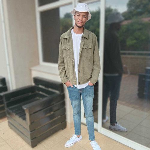 kefentse B. profile photo