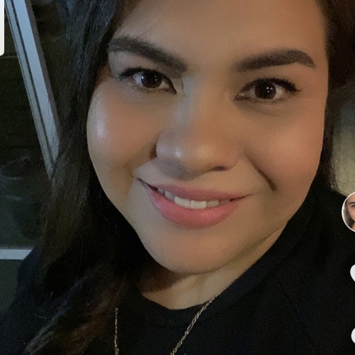 Paula V.