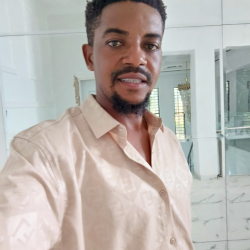 Rolly E. profile photo