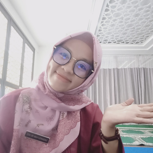 DEWI S. profile photo