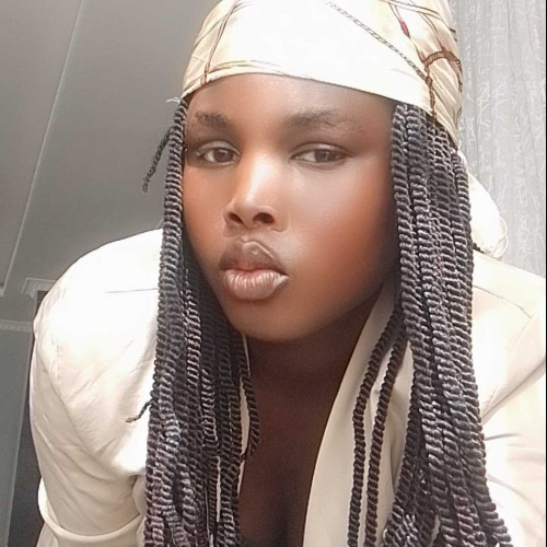 Hellen b. profile photo