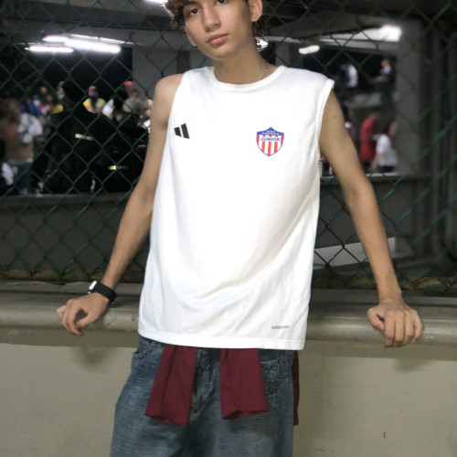 avi m. profile photo
