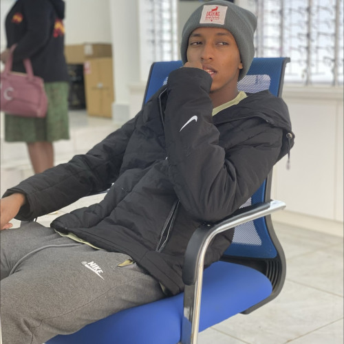 Yunis Y. profile photo