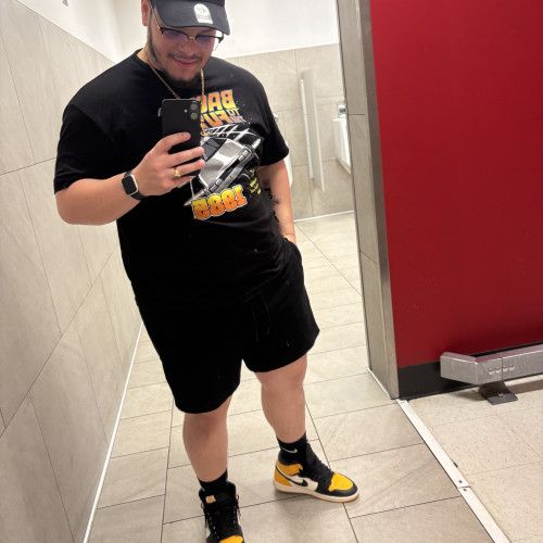 Yeyo T. profile photo
